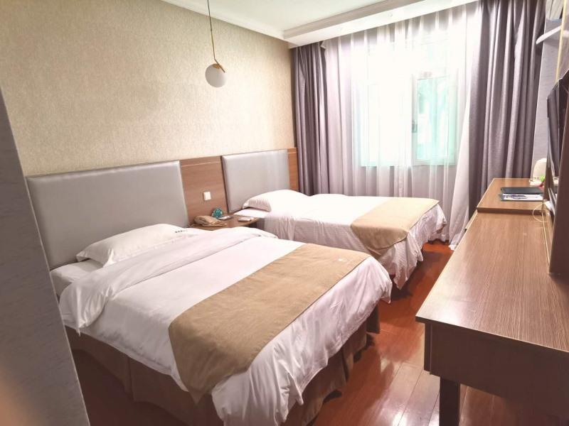 Greentree Inn Chongqing Yuzhou Road Hotel Bagian luar foto